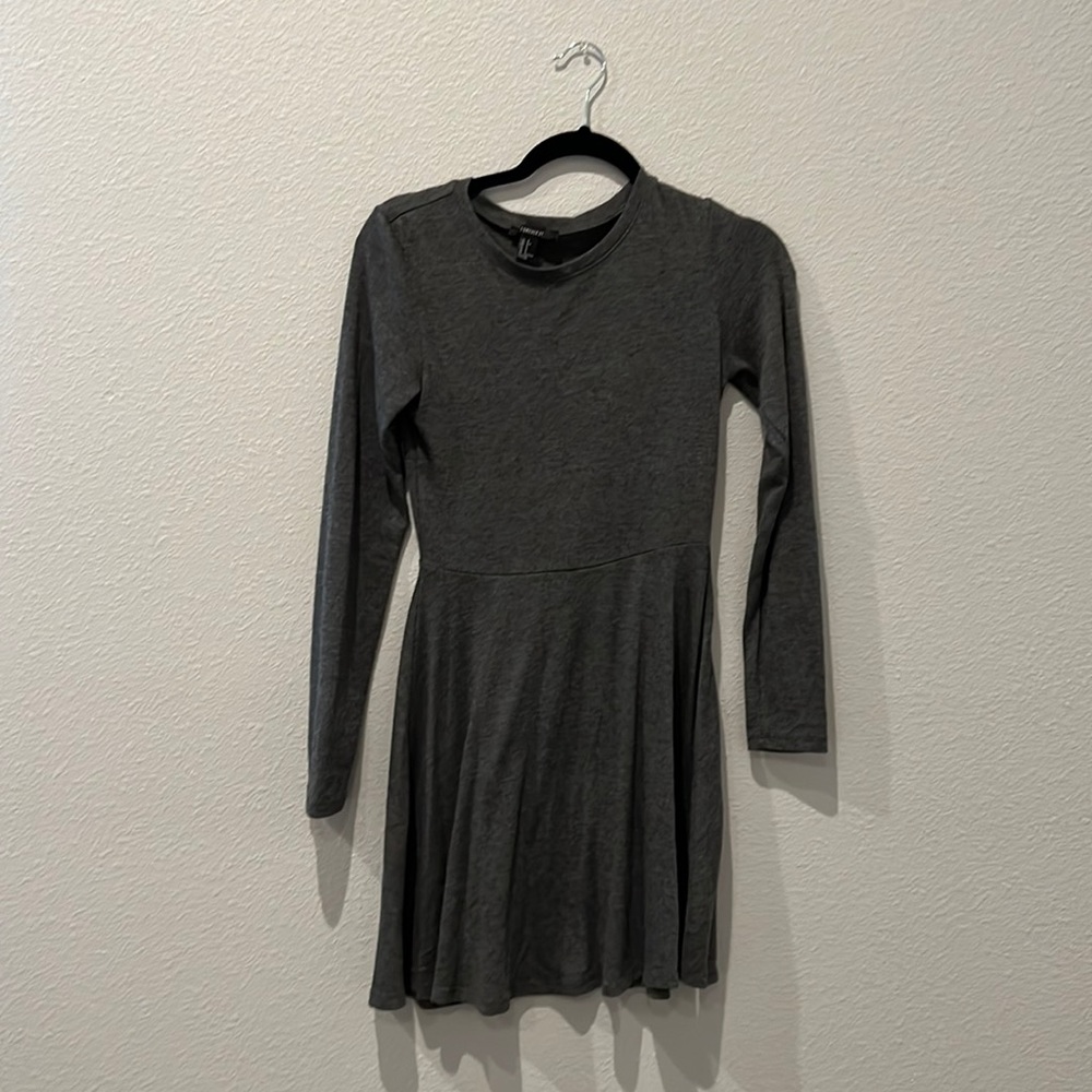 Forever 21 grey skater style dress with long sleeves